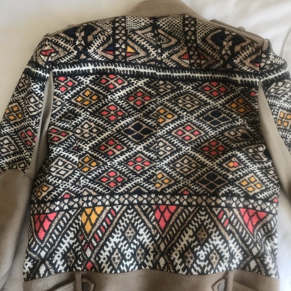 BCBG MAXAZRIA Moto Style Patterned Jacket - Picture 6 of 9